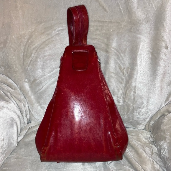 HOBO Handbags - Hobo International Betta Venice Backpack Sling
Pack Red Leather green inside